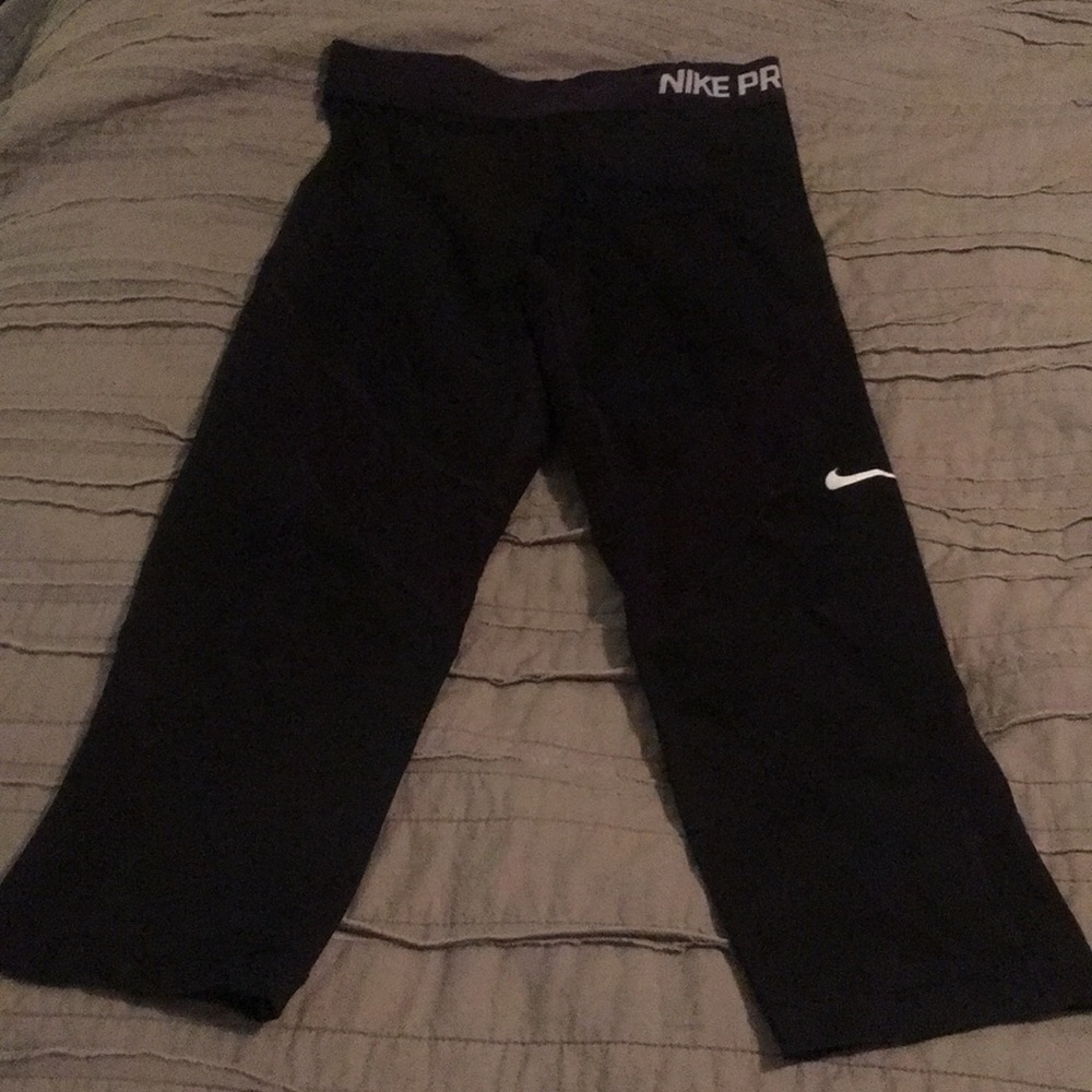 Nike pro workout pants mid length